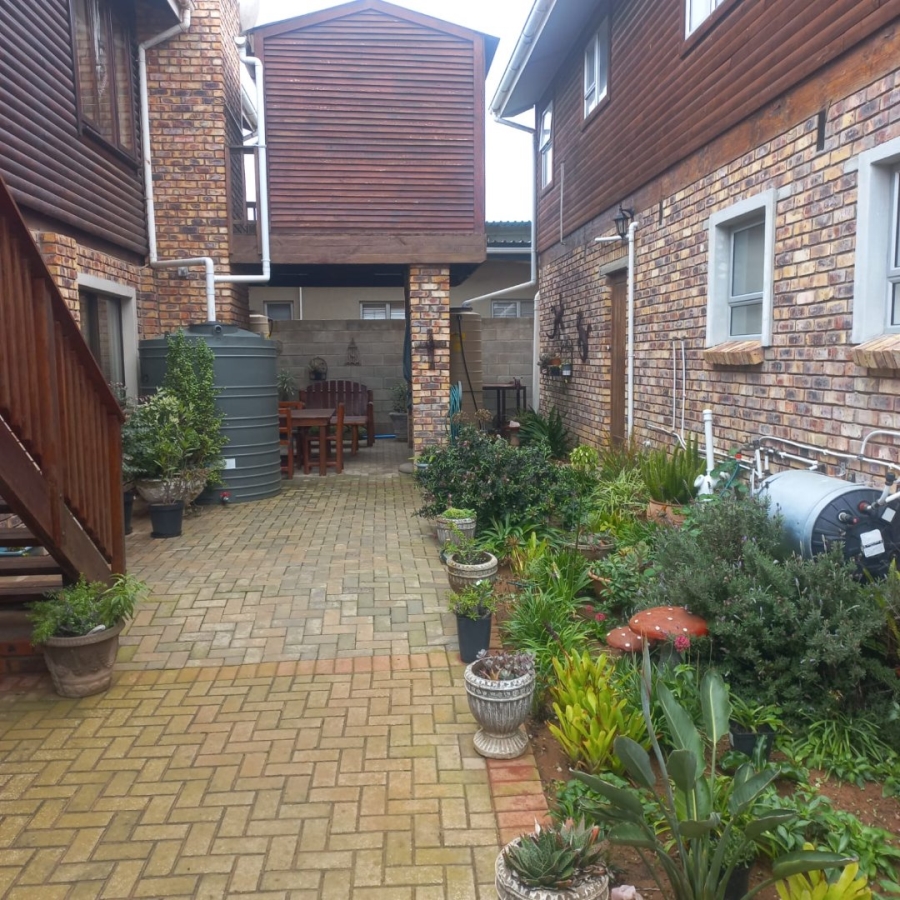 3 Bedroom Property for Sale in Louis Rood Western Cape